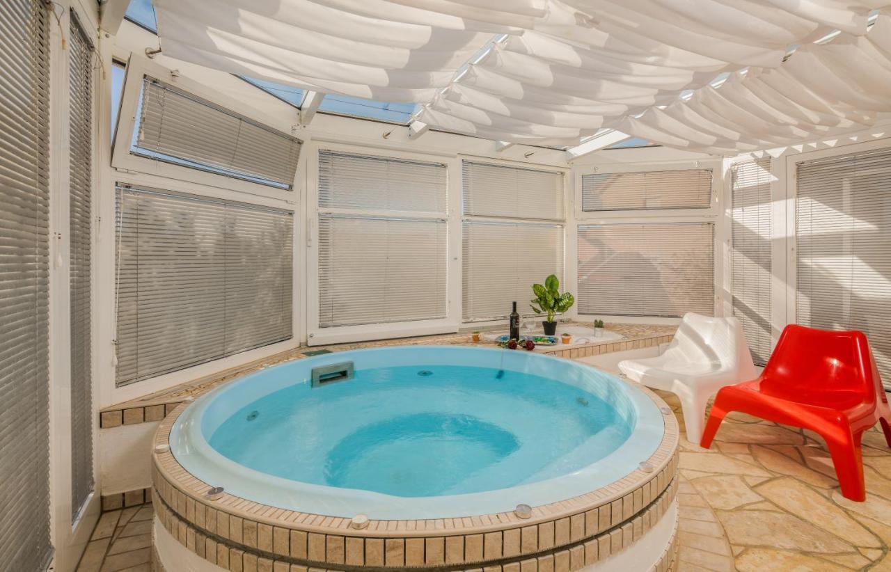 Holiday Home Nika Linardici Ngoại thất bức ảnh