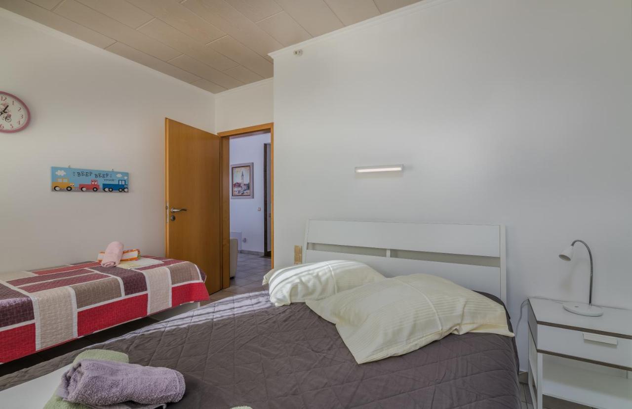 Holiday Home Nika Linardici Ngoại thất bức ảnh