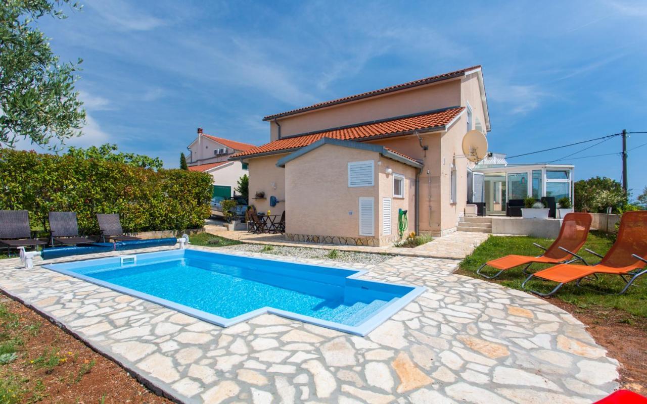 Holiday Home Nika Linardici Ngoại thất bức ảnh