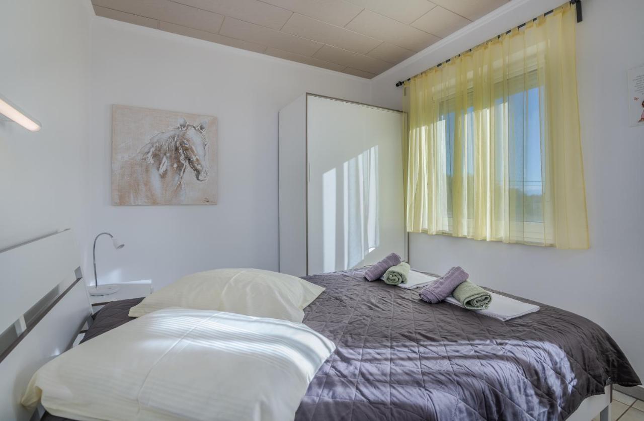 Holiday Home Nika Linardici Ngoại thất bức ảnh