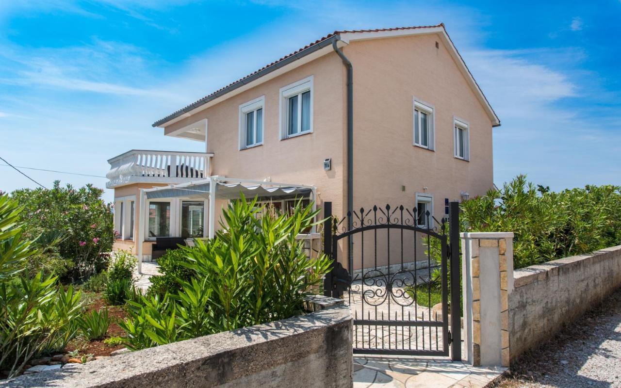 Holiday Home Nika Linardici Ngoại thất bức ảnh