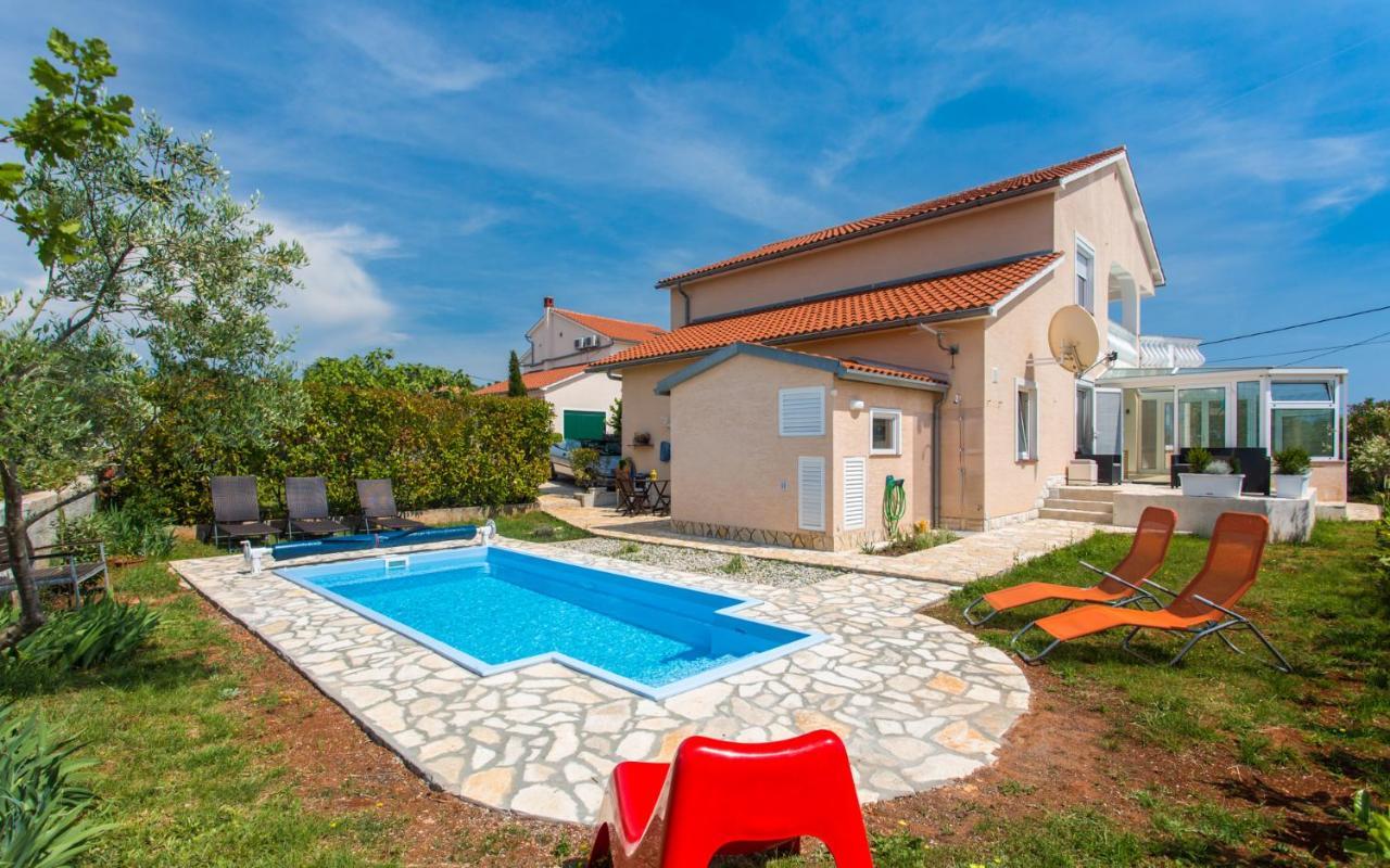 Holiday Home Nika Linardici Ngoại thất bức ảnh